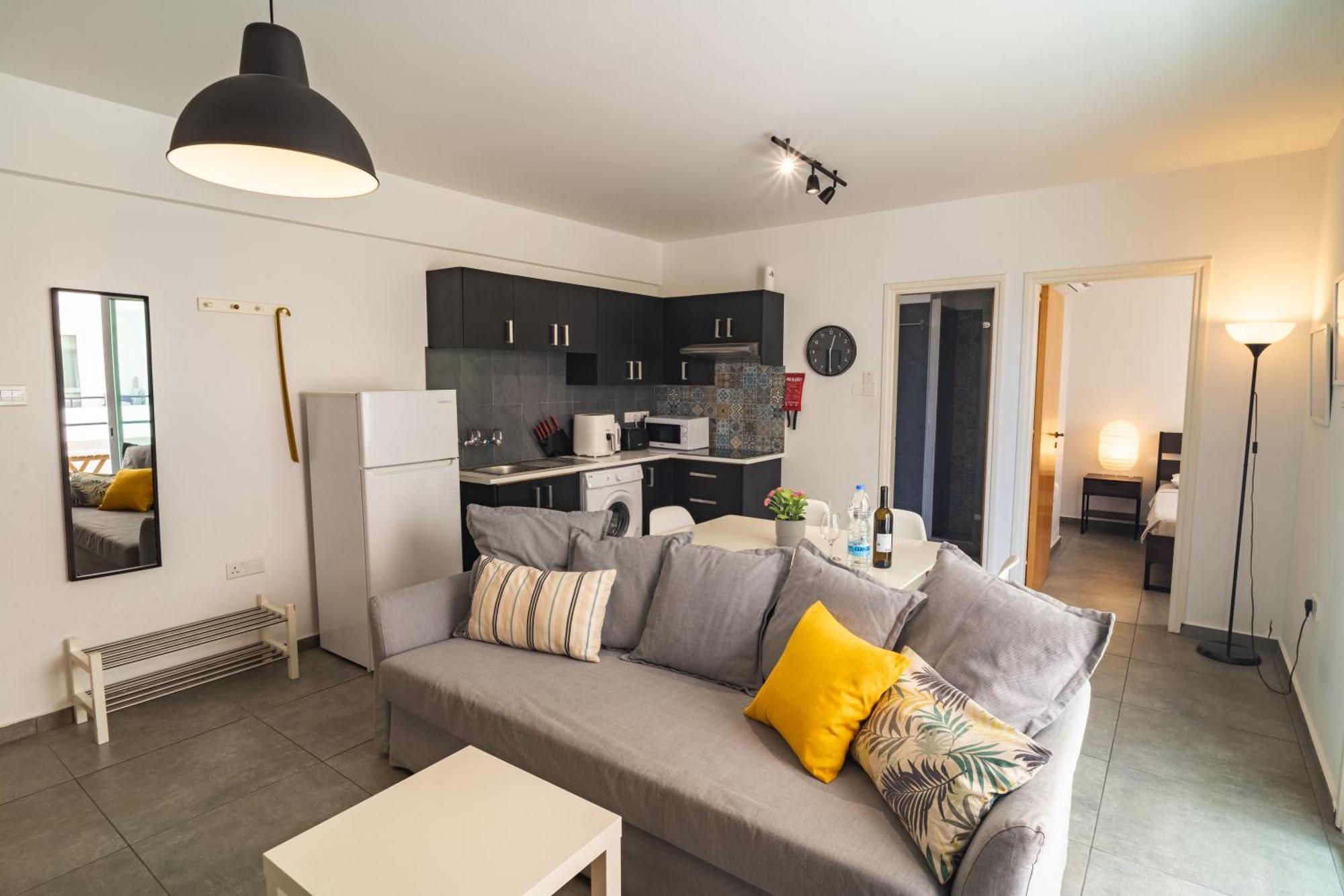Kave Blue Mackenzie 1 Bdr Flat With Pool Apartment Larnaca Exterior photo
