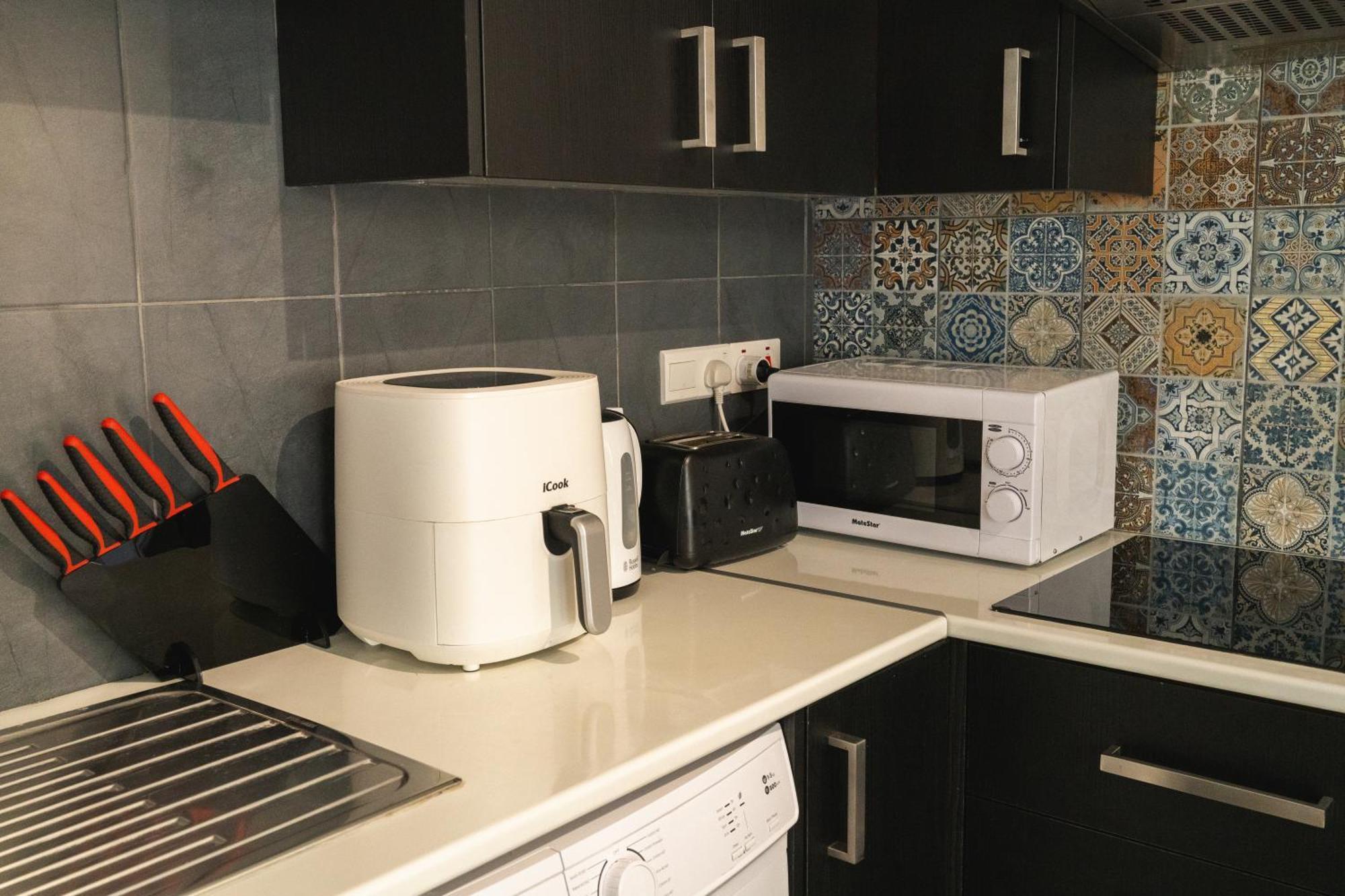 Kave Blue Mackenzie 1 Bdr Flat With Pool Apartment Larnaca Exterior photo